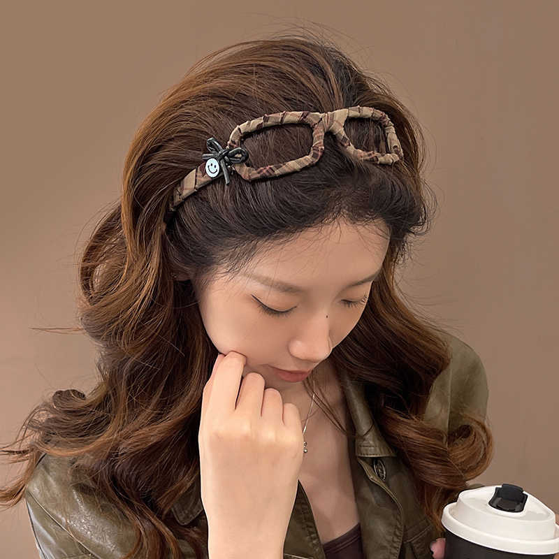 ที่คาดผมทรงแว่นตาสไตล์ตะวันตกส - Women Accessories Photos บทวิจารณ์และราคา