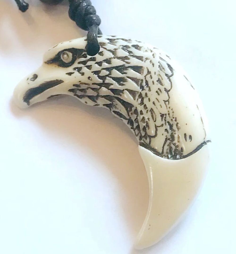 12 ชิ้นเรซิ่นสีขาวปีศาจ Eagle  - Women'S Eagles Accessories บทวิจารณ์และราคา